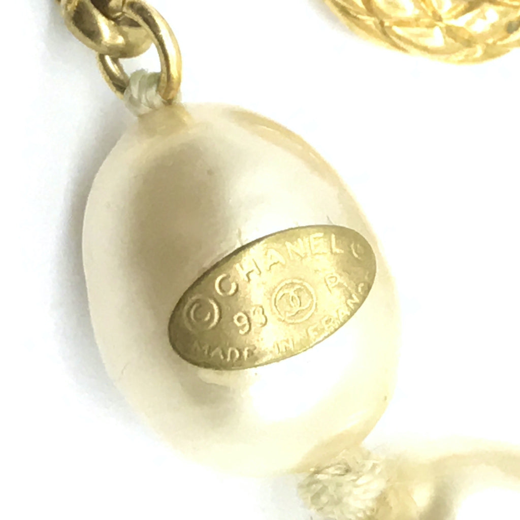 Vintage Chanel Oval pearl Bracelet