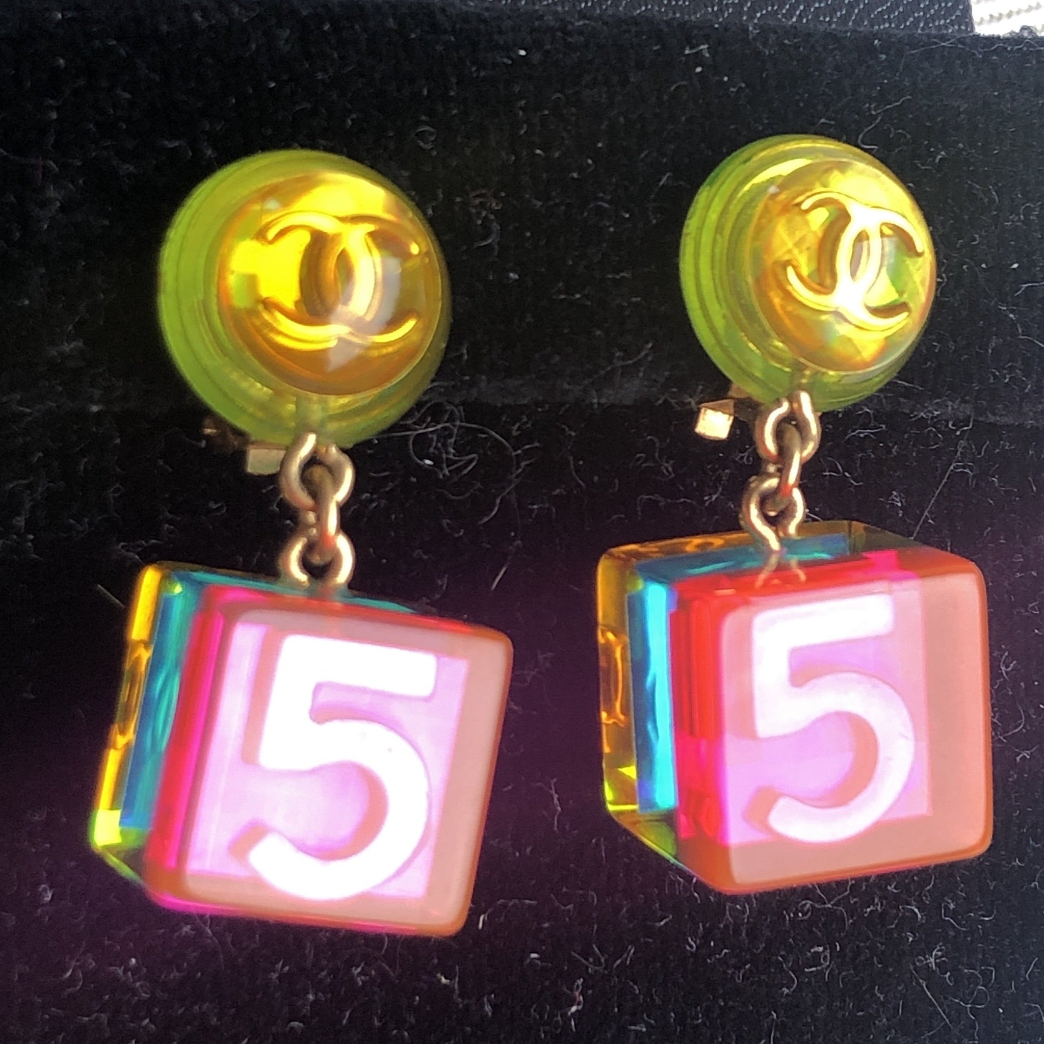 Chanel Pre Owned 1996 Cc Button Clip On Earrings