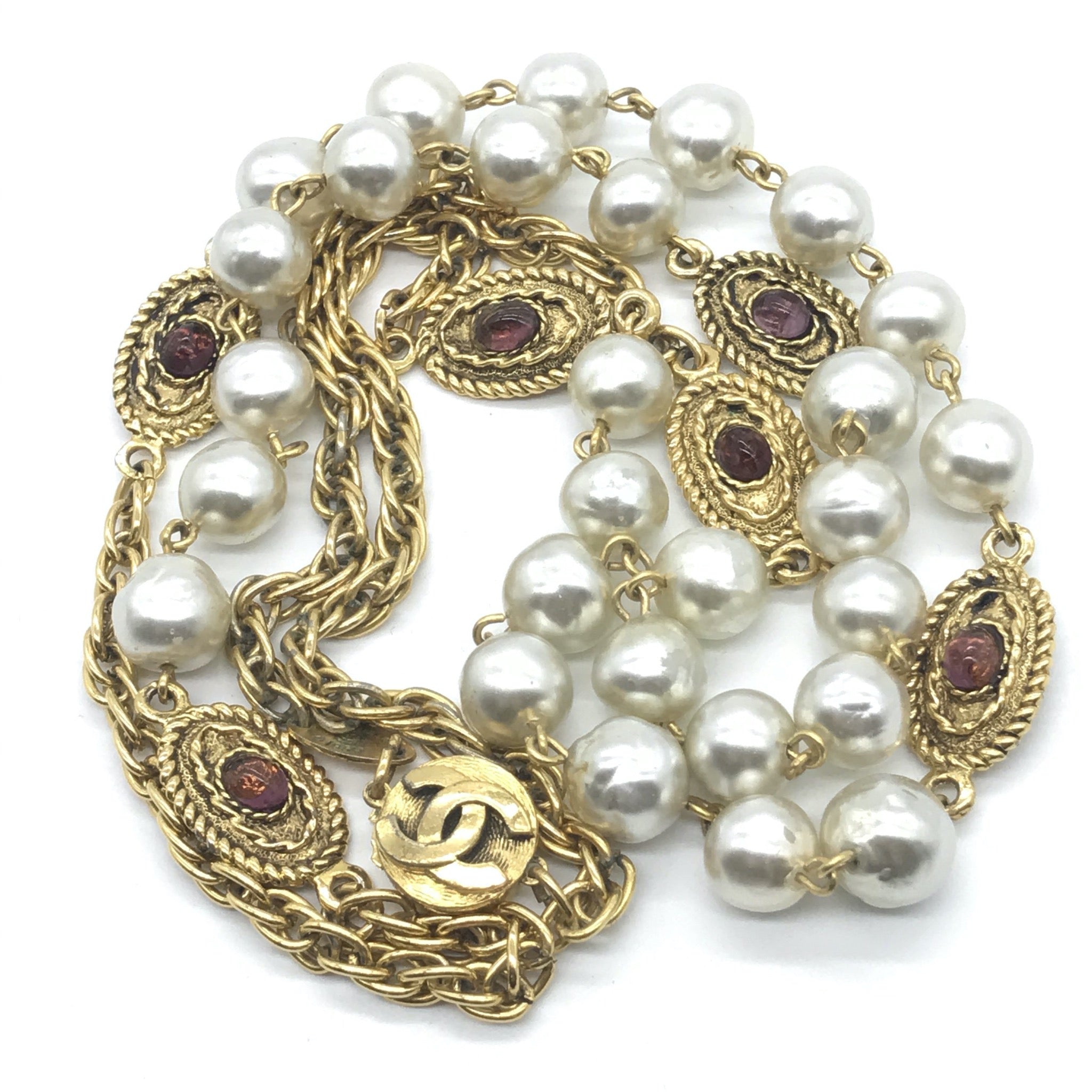 chanel pearl necklace gold