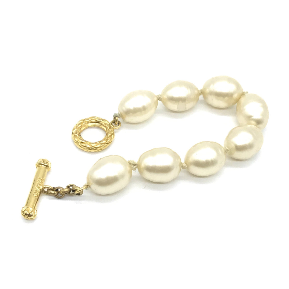 Vintage Chanel Oval pearl Bracelet - VeryVintage – Very Vintage