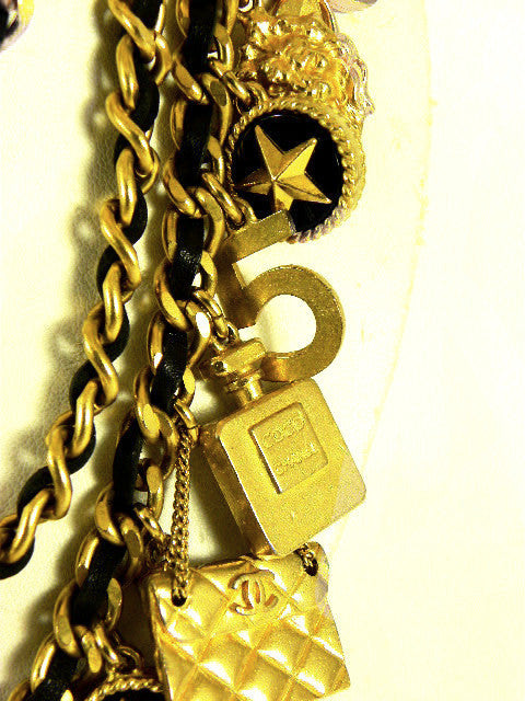 vintage chanel multi charm necklace/belt closeup