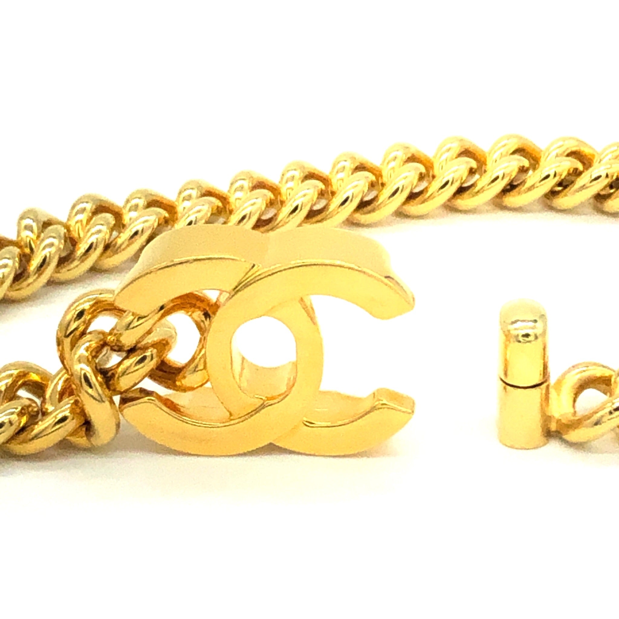 1996 Vintage CHANEL Gold Toned Turnlock Chain Necklace Turn Lock For Sale  at 1stDibs | chanel turnlock necklace, chanel gold choker, chanel choker  gold
